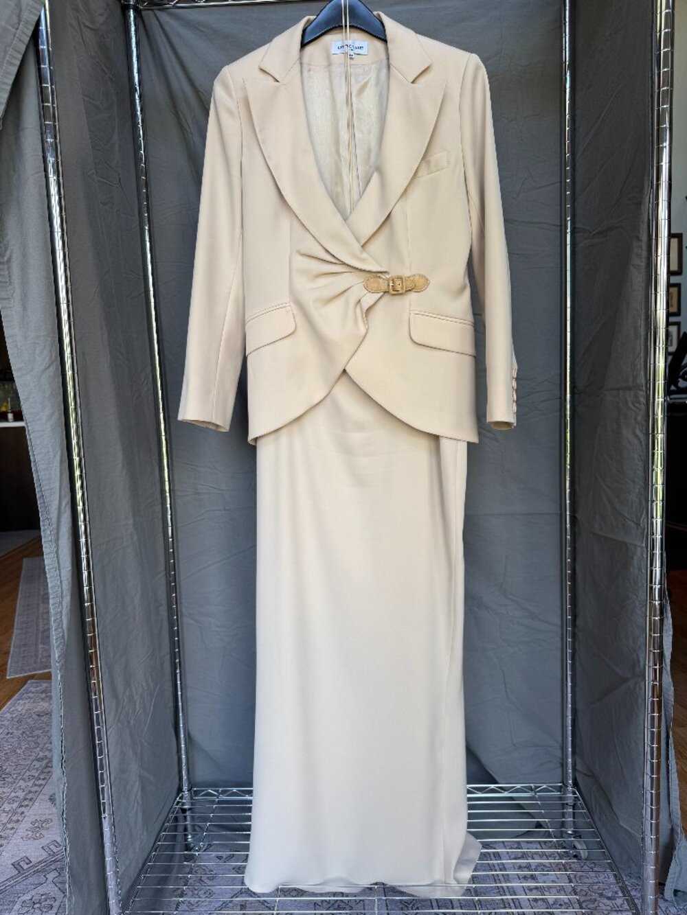 Classy full-length formal wear business suit style outfit - from Paris